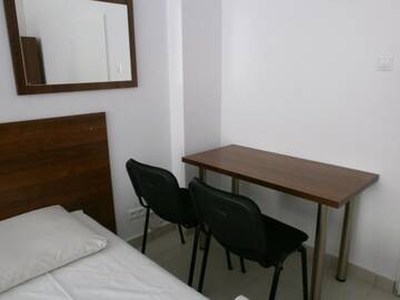 Фото номера Двухместный номер с 1 кроватью Хостелы Twoj Hostel Katowice г. Катовице 5