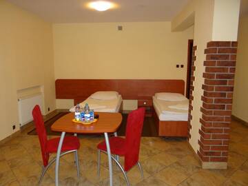 Фото номера Трехместный номер Отель Hotel Restauracja Kinga г. Катовице 4