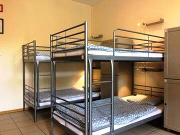 Фото номера Кровать в общем 8-местном номере Хостелы Hostel Katowice Centrum г. Катовице 4